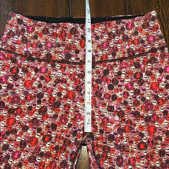 Victoria Sport Women’s Graphic Jewel Legging Large - Picture 3 of 8